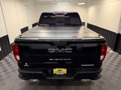 Used 2021  GMC Sierra 1500 4WD Crew Cab 147" Elevation at AutoCenters Bonne Terre near Bonne Terre&comma; MO