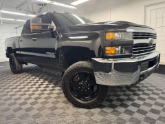 Used 2019  Chevrolet Silverado 2500HD 4WD Crew Cab 153&period;7" Work Truck at AutoCenters Bonne Terre near Bonne Terre&comma; MO