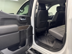 Used 2021  Chevrolet Silverado 1500 4WD Crew Cab 147" LT Trail Boss at AutoCenters Bonne Terre near Bonne Terre, MO