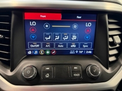 Used 2023  GMC Acadia FWD 4dr SLE at AutoCenters Bonne Terre near Bonne Terre&comma; MO