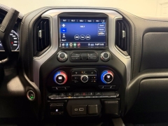 Used 2020  GMC Sierra 1500 4WD Crew Cab 157" Elevation at AutoCenters Bonne Terre near Bonne Terre&comma; MO