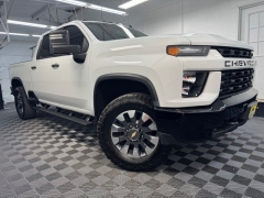 Used 2021  Chevrolet Silverado 2500HD 4WD Crew Cab 159" Custom at AutoCenters Bonne Terre near Bonne Terre&comma; MO