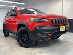Used 2019 Jeep Cherokee 4d SUV 4WD Trailhawk 3.2L at AutoCenters Bonne Terre near Bonne Terre, MO