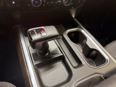 Used 2022  GMC Sierra 1500 4WD Crew Cab 147" Elevation at AutoCenters Bonne Terre near Bonne Terre&comma; MO