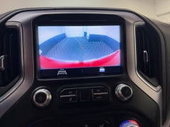 Used 2019  GMC Sierra 1500 4WD Crew Cab Elevation at AutoCenters Bonne Terre near Bonne Terre&comma; MO