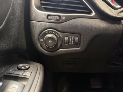 Used 2020  Jeep Cherokee 4d SUV 4WD Trailhawk 3&period;2L at AutoCenters Bonne Terre near Bonne Terre&comma; MO