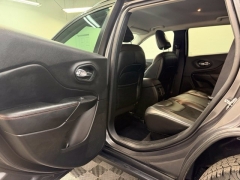 Used 2020  Jeep Cherokee 4d SUV 4WD Trailhawk 3&period;2L at AutoCenters Bonne Terre near Bonne Terre&comma; MO