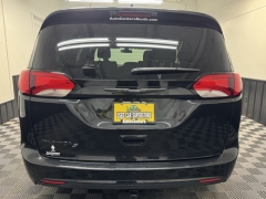 Used 2018  Chrysler Pacifica 4d Wagon Touring Plus at AutoCenters Bonne Terre near Bonne Terre&comma; MO