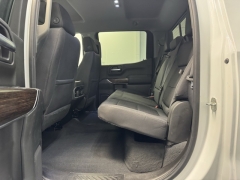 Used 2019  GMC Sierra 1500 4WD Crew Cab Elevation at AutoCenters Bonne Terre near Bonne Terre&comma; MO