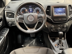 Used 2019 Jeep Cherokee 4d SUV FWD Latitude 2.4L at AutoCenters Bonne Terre near Bonne Terre, MO