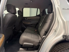 Used 2018  GMC Acadia 4d SUV FWD SLE-2 V6 at AutoCenters Bonne Terre near Bonne Terre&comma; MO