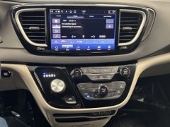 Used 2022 Chrysler Pacifica Touring L FWD at AutoCenters Bonne Terre near Bonne Terre, MO