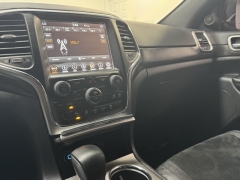 Used 2018  Jeep Grand Cherokee 4d SUV 4WD Laredo Altitude at AutoCenters Bonne Terre near Bonne Terre, MO