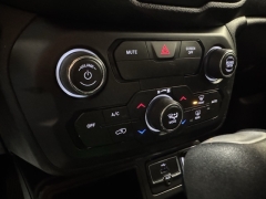 Used 2018 Jeep Renegade 4d SUV FWD Latitude at AutoCenters Bonne Terre near Bonne Terre, MO