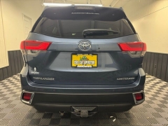 Used 2017  Toyota Highlander Limited V6 AWD &lpar;Natl&rpar; at AutoCenters Bonne Terre near Bonne Terre&comma; MO
