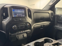 Used 2021  Chevrolet Silverado 1500 4WD Crew Cab 147" Custom Trail Boss at AutoCenters Bonne Terre near Bonne Terre&comma; MO