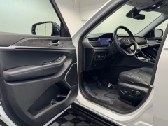 Used 2021 Jeep Grand Cherokee L Limited 4x4 at AutoCenters Bonne Terre near Bonne Terre, MO