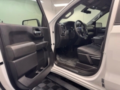 Used 2021  Chevrolet Silverado 1500 4WD Crew Cab 147" Custom Trail Boss at AutoCenters Bonne Terre near Bonne Terre&comma; MO
