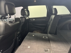 Used 2018  Jeep Grand Cherokee 4d SUV 4WD Laredo Altitude at AutoCenters Bonne Terre near Bonne Terre, MO