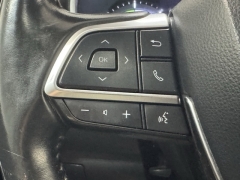 Used 2020 Toyota Highlander Hybrid 4d SUV AWD XLE at AutoCenters Bonne Terre near Bonne Terre, MO