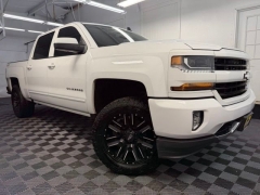 Used 2018  Chevrolet Silverado 1500 4WD Crew Cab LT Z71 at AutoCenters Bonne Terre near Bonne Terre&comma; MO