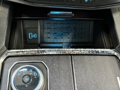 Used 2022 Ford Expedition Platinum 4x4 at AutoCenters Bonne Terre near Bonne Terre, MO