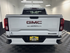 Used 2019  GMC Sierra 1500 4WD Crew Cab Elevation at AutoCenters Bonne Terre near Bonne Terre&comma; MO