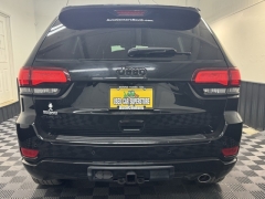 Used 2018  Jeep Grand Cherokee 4d SUV 4WD Laredo Altitude at AutoCenters Bonne Terre near Bonne Terre, MO