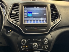 Used 2020 Jeep Cherokee 4d SUV 4WD Trailhawk Elite 3.2L at AutoCenters Bonne Terre near Bonne Terre, MO