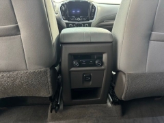 Used 2020  Chevrolet Traverse 4d SUV FWD LT Cloth w&sol;1LT at AutoCenters Bonne Terre near Bonne Terre&comma; MO