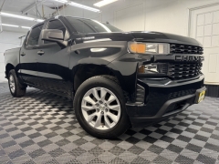 Used 2020  Chevrolet Silverado 1500 4WD Crew Cab 147" Custom at AutoCenters Bonne Terre near Bonne Terre, MO