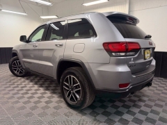 Used 2020  Jeep Grand Cherokee 4d SUV 4WD Trailhawk V6 at AutoCenters Bonne Terre near Bonne Terre&comma; MO