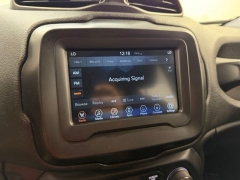 Used 2018  Jeep Renegade Latitude FWD at AutoCenters Bonne Terre near Bonne Terre&comma; MO