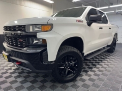 Used 2021  Chevrolet Silverado 1500 4WD Crew Cab 147" Custom Trail Boss at AutoCenters Bonne Terre near Bonne Terre&comma; MO