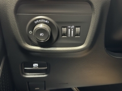 Used 2022 Jeep Grand Cherokee Limited 4x4 at AutoCenters Bonne Terre near Bonne Terre, MO