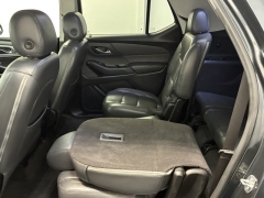 Used 2020  Chevrolet Traverse 4d SUV AWD LT Cloth w&sol;1LT at AutoCenters Bonne Terre near Bonne Terre&comma; MO