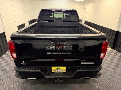 Used 2020  GMC Sierra 1500 4WD Crew Cab 157" Elevation at AutoCenters Bonne Terre near Bonne Terre&comma; MO