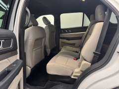 Used 2018  Ford Explorer 4d SUV 4WD XLT at AutoCenters Bonne Terre near Bonne Terre, MO