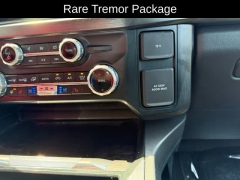 Used 2023  Ford Super Duty F-250 4WD LARIAT Crew Cab SRW 6&period;75' Box at AutoCenters Bonne Terre near Bonne Terre&comma; MO