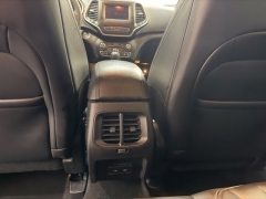 Used 2020  Jeep Cherokee 4d SUV FWD Latitude Plus Altitude 2&period;4L at AutoCenters Bonne Terre near Bonne Terre&comma; MO