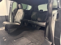 Used 2025  Chrysler Pacifica Limited FWD at AutoCenters Bonne Terre near Bonne Terre&comma; MO