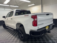 Used 2021  Chevrolet Silverado 1500 4WD Crew Cab 147" Custom Trail Boss at AutoCenters Bonne Terre near Bonne Terre&comma; MO