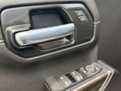 Used 2021 Chevrolet Silverado 1500 4WD Crew Cab 147" LT Trail Boss at AutoCenters Bonne Terre near Bonne Terre, MO