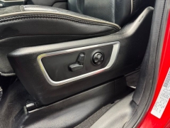 Used 2019  Ram 1500 4WD Crew Cab Laramie at AutoCenters Bonne Terre near Bonne Terre&comma; MO