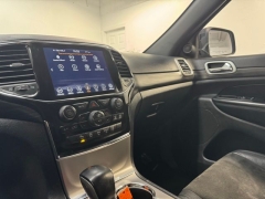 Used 2021  Jeep Grand Cherokee Laredo X 4x4 at AutoCenters Bonne Terre near Bonne Terre&comma; MO