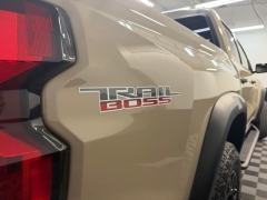 Used 2024  Chevrolet Colorado 4WD Crew Cab Trail Boss at AutoCenters Bonne Terre near Bonne Terre&comma; MO
