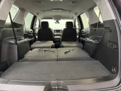 Used 2023  GMC Acadia FWD 4dr SLE at AutoCenters Bonne Terre near Bonne Terre&comma; MO
