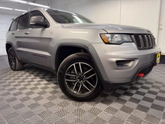 Used 2020  Jeep Grand Cherokee 4d SUV 4WD Trailhawk V6 at AutoCenters Bonne Terre near Bonne Terre&comma; MO