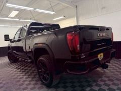 Used 2022  GMC Sierra 2500HD 4WD Crew Cab 159" Denali at AutoCenters Bonne Terre near Bonne Terre&comma; MO
