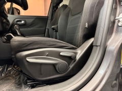 Used 2018  Jeep Renegade Latitude FWD at AutoCenters Bonne Terre near Bonne Terre&comma; MO